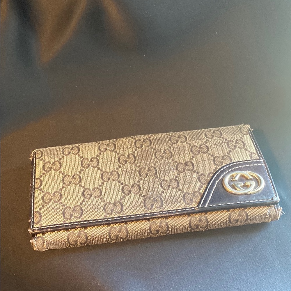 VINTAGE GUCCI WALLET💚❗️❗️